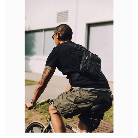 Hyke - Limited Editon - Sling Bag - Picture 12 of 14